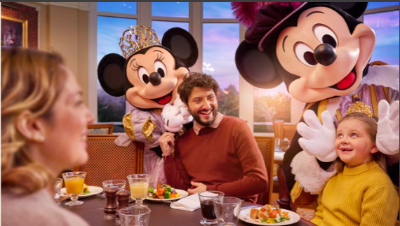 Essen mit den Disneyfiguren